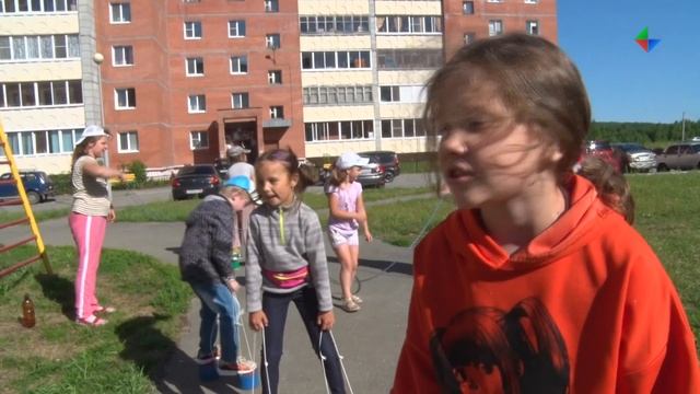 С национальными играми познакомились юные лесничане на традиционном празднике дворовых игр смотреть онлайн