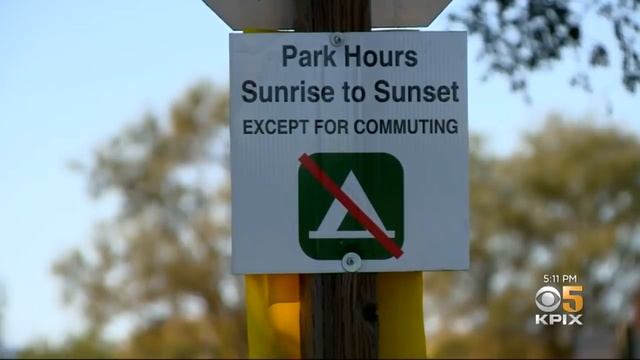 Homeless Encampment Takes Over Public Trail In West Santa Rosa смотреть онлайн