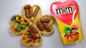 АСМР Шоколадный 🍰🍩🍫 распаковка АСМР шоколада и конфет и вкусняшек ❤️