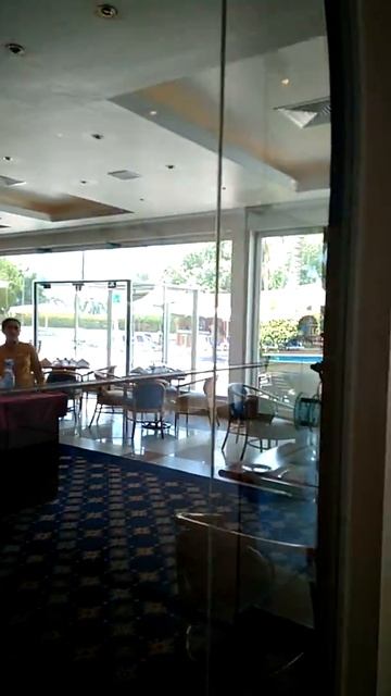 Распродажа туров Holiday International Sharjah, Шарджа, отель Холидэй Бронировать тур +7(9082)90009 смотреть онлайн