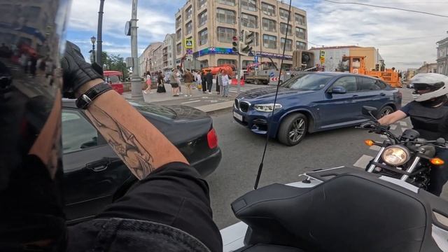 Бульварное и Бронная + мой ученик *Дроссель* на Honda 500 Rebel смотреть онлайн