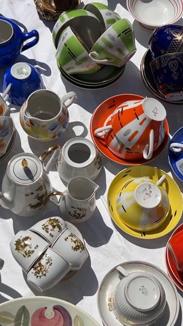 Лучшая барахолка в Москве! #антиквариат #винтаж #блошиныйрынок #барахолка смотреть онлайн