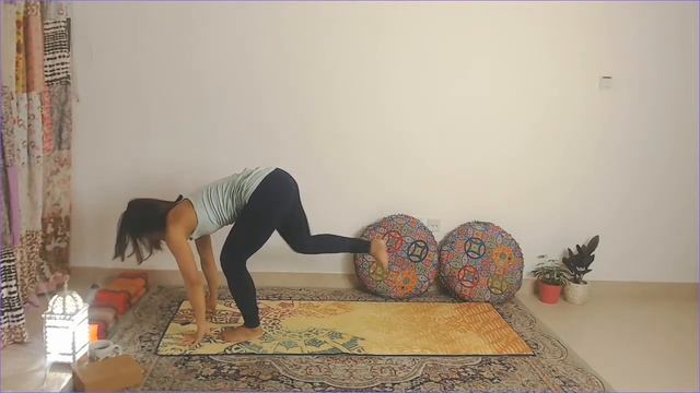 Prenatal yoga evening session #relaxing #hummingbeebreathing #pregnancy смотреть онлайн