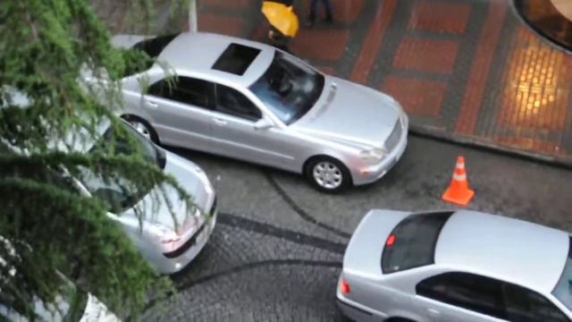 Дождь в Батуми на Грибоедова.19.05.2014. смотреть онлайн