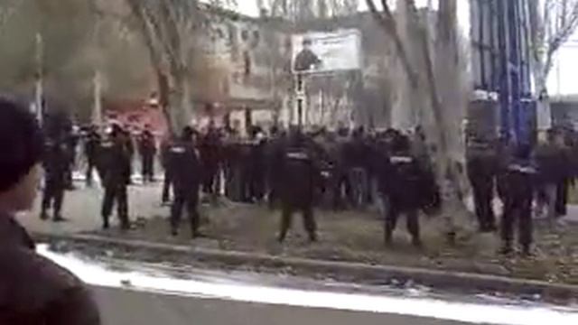 Беспорядки в Донецке. смотреть онлайн