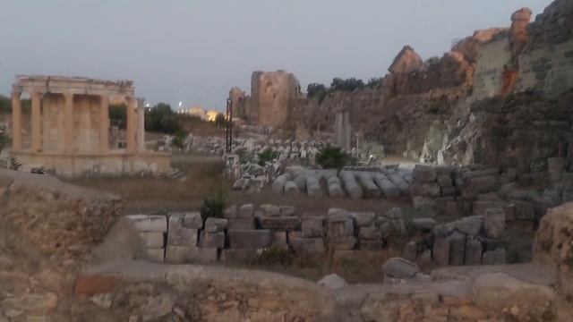 Из отеля Side Yeşilöz Hotel до Старого сиде, знаменитая античная арка. Как дойти!!! смотреть онлайн