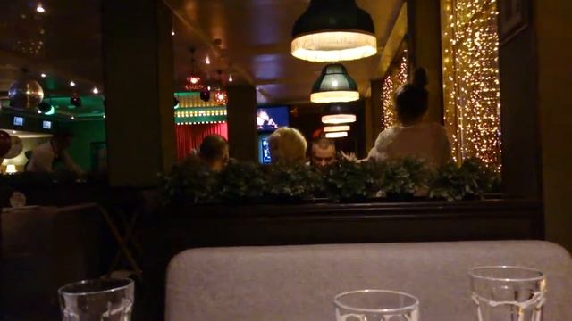 День рождения. Сим Сити смотреть онлайн