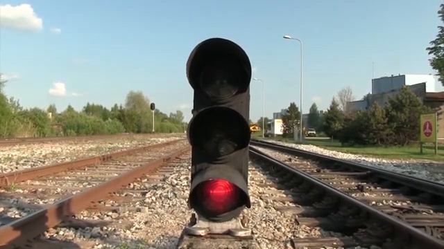 Шарфенбергская автосцепка дизель-поезда на ст. Рапла, Эстония, 21.05.2016 смотреть онлайн