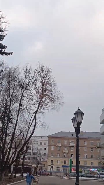 Архитектура в городе Сергиев Посад. Отель. Центр города. 1 апреля 2024. смотреть онлайн