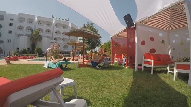 Отель Houria Palace, бассейн