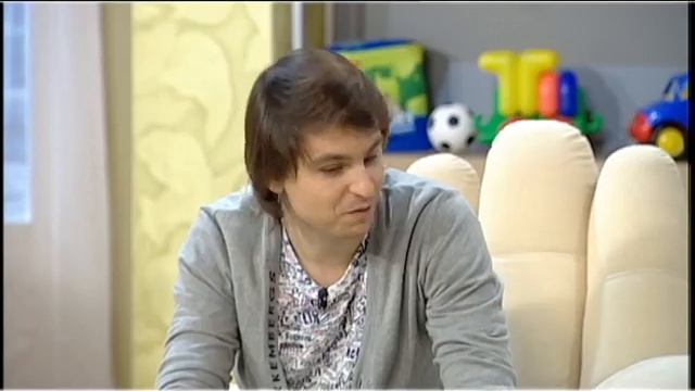 Кормящие отцы. В отеле с ребенком смотреть онлайн