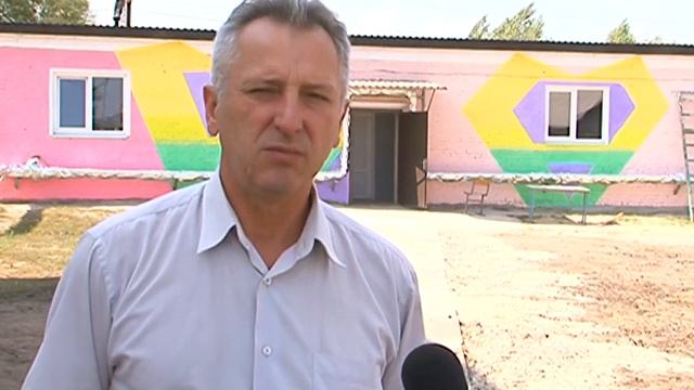 В Малиновской школе построили новую столовую смотреть онлайн