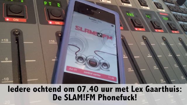 SLAM!FM Phonefuck: Een megascherm voor het bejaardentehuis смотреть онлайн