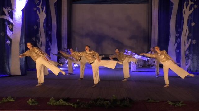 Танцевальный коллектив МАКСИМУМ, танец НОВОГОДНИЙ, январь, 2024 год смотреть онлайн