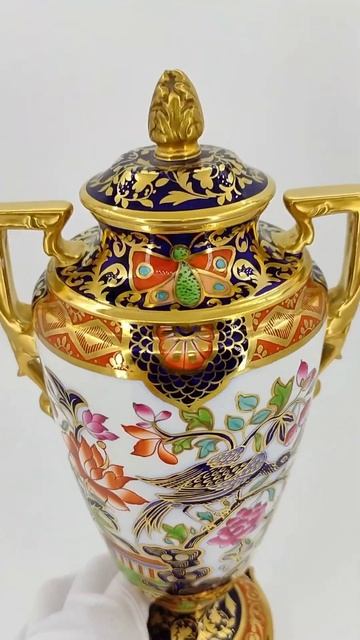 Необычайно красивая, старинная ваза с крышкой, стиль "Имари", "Copeland", Англия, 1890-1910 гг. смотреть онлайн