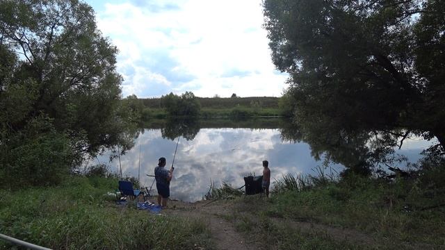 Рыбалка на Дону с Друзьями, ЛЕЩИ, ВЫРЕЗУБ, Еда на Костре!!! смотреть онлайн