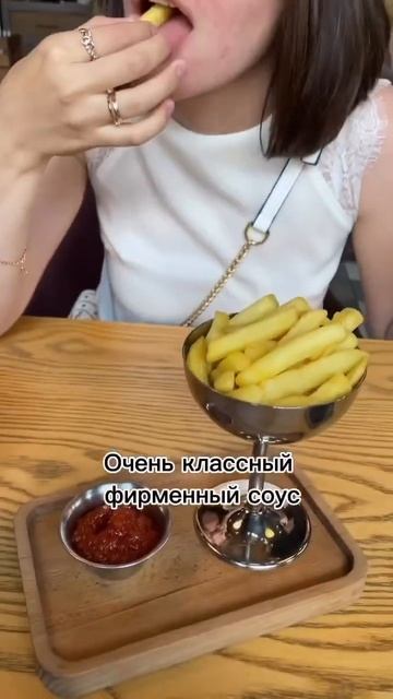 Бистро «На куски» в ЖК Ольховский парк. Больше интересных мест по ссылкам в профиле. смотреть онлайн