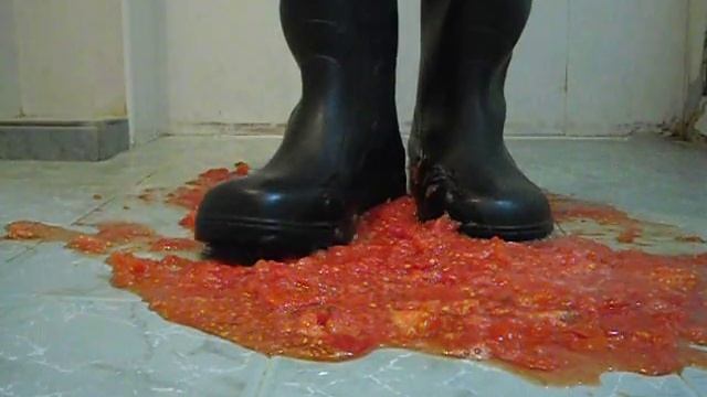 Rubber Boots Vs Tomatoes 4