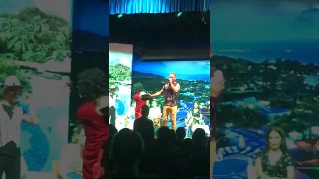 Катамаран отель смотреть онлайн