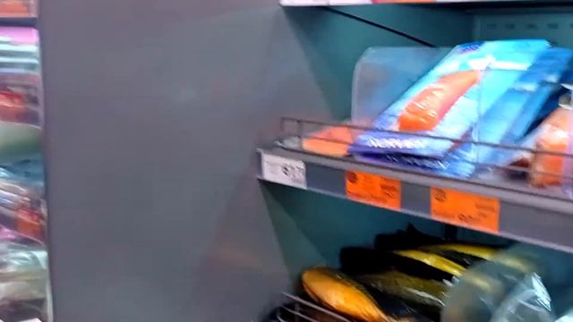 Бахмут. И снова в АТБ. Немного поснимала...(ЧАСТЬ 1) смотреть онлайн