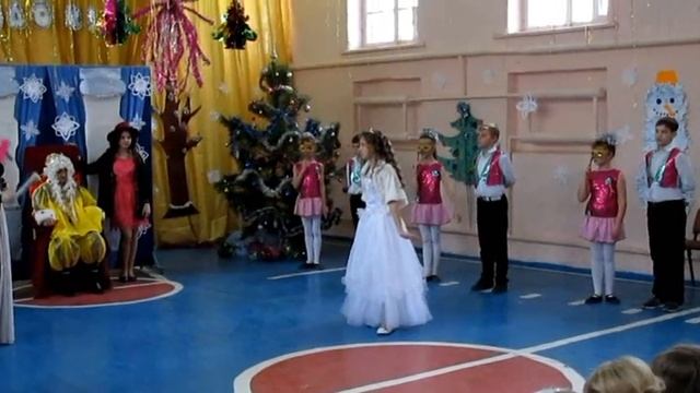 Стаханов . Гимназия №7. Новогодяя ёлка. смотреть онлайн
