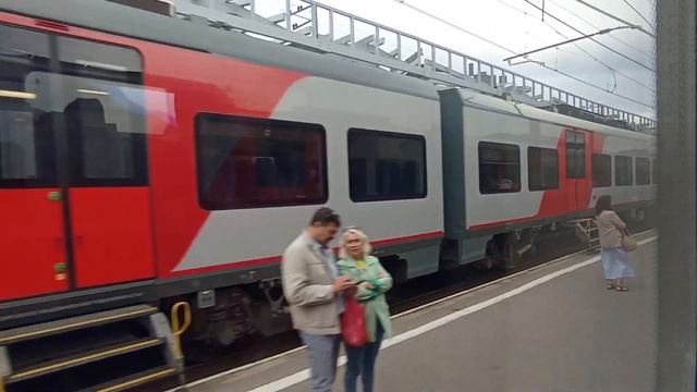 ЭС2Г 120 с сообщением Светлогорск Зеленоградск на станции Пионерский курорт смотреть онлайн