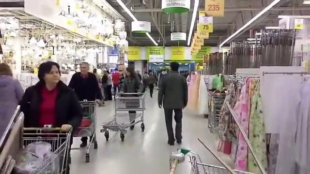 Женщина за 40. ХозяйственныйДень смотреть онлайн
