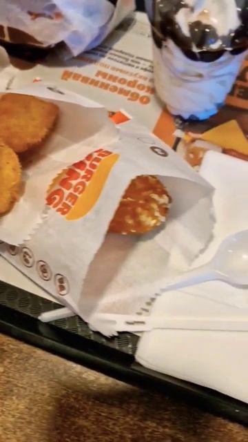 попробовал любимый заказ подписчика!!! сдал челлендж #burgerking #челлендж #foodvlog #обзореды #коф смотреть онлайн