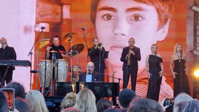 Михаил Шуфутинский - 06 Соседка (Ночной гость) (Shore House 21.06.2024) смотреть онлайн