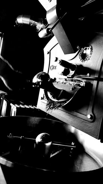 Обжарка кофе на ростере Giesen для кофейни ОИМ смотреть онлайн