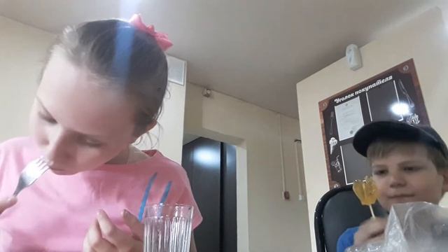 Кушаем в столовой!!! смотреть онлайн