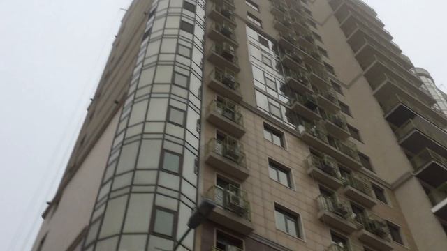 Что случилось с фасадми Кадорр Груп? смотреть онлайн