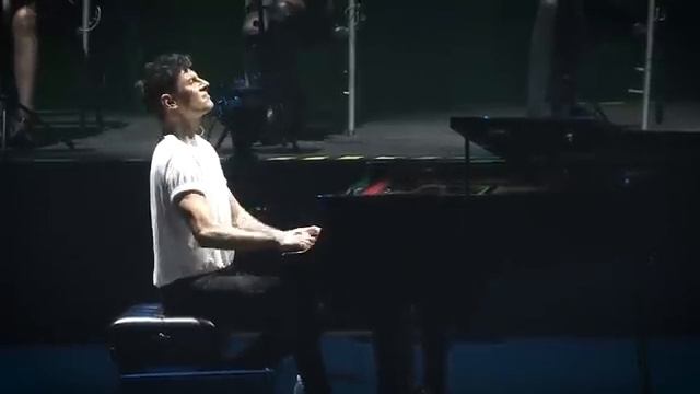 MAKSIM — Pirates of the Caribbean — Live at Mercedes-Benz Arena, Shanghai смотреть онлайн