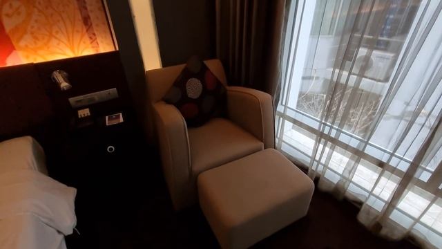 Park Plaza Hotel room tour Bangkok Soi 18 смотреть онлайн