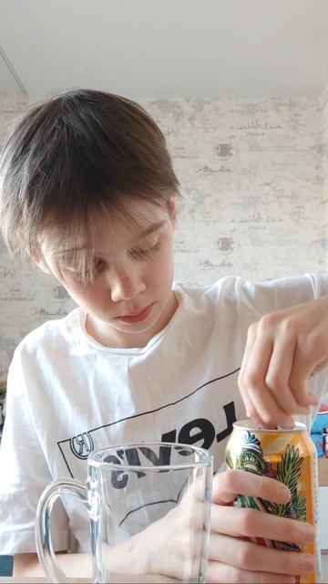 Попробовал новый вкус Mountain Dew! 📍Депо. Три вокзала📍 *Моё первое видео с озвучкой* смотреть онлайн