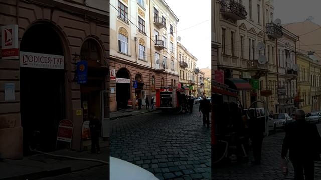 Пожежа на вулиці Заньковецької Чернівці смотреть онлайн