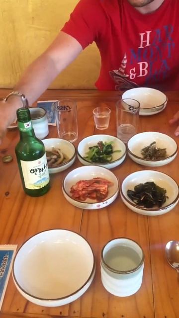 КАК МЫ ПИЛИ В КОРЕЕ 🇰🇷 #сеул #корея #корейскаяеда #итальянецвроссии #россия смотреть онлайн