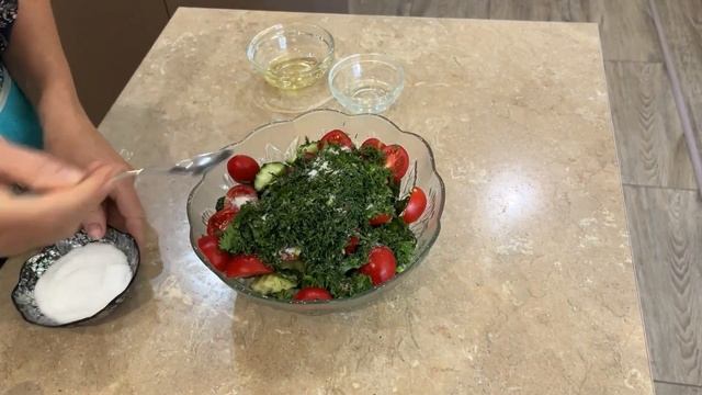 Малосольные огурцы и помидоры. Вкусная и быстрая Закуска. смотреть онлайн