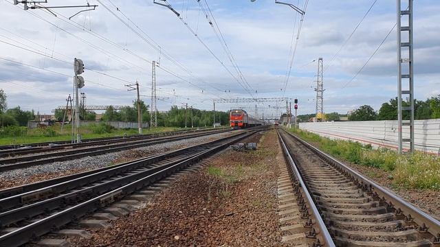 неожиданно ЭП2К-370 с поездом №743 Москва-Белгород по Столбовой смотреть онлайн