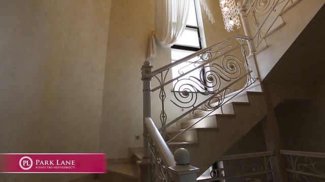 Розкішна резиденція в 10 кілометрах від Києва в селі Горбовичі смотреть онлайн