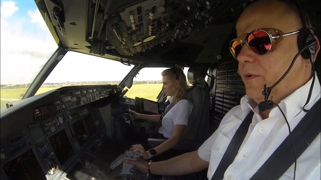 PILOTESSA. Landing Boeing737. Boryspil' (UKRAINE).