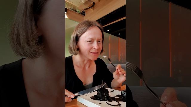 Как Соня в ресторан сенсерной кухни LETH сходила. смотреть онлайн