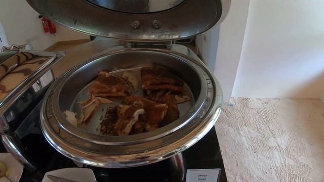 Завтрак Cocogiri Island Resort смотреть онлайн