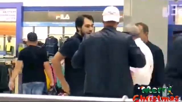 Начало празднования Нового Года положено, никто не хотел такого исхода! смотреть онлайн