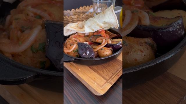 ОБЕД В ХИНКАЛЬНАЯ «Удача» на 2700 рублей. Всем рекомендую это место в Сочи!! смотреть онлайн