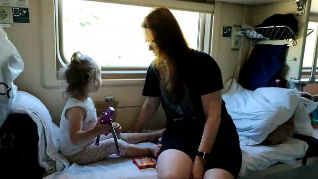 Влог из поезда/плацкартный вагон/ПОЕЗДНАЯ РОМАНТИКА смотреть онлайн