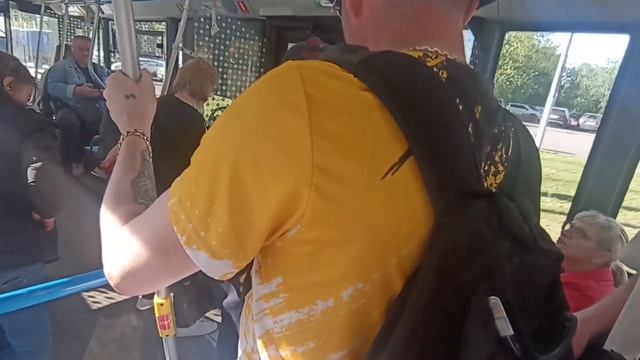 Спасение пассажиров от штрафа в автобусе т85. Попытка удержания смотреть онлайн