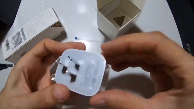 Xiaomi Mi SMART PLUG смотреть онлайн