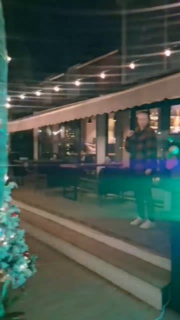 Freegen beach bar. Фриджен в бухте Дадонгхай, Санья, Хайнань. Адрес в комментариях⬇️ #sanya #travel смотреть онлайн