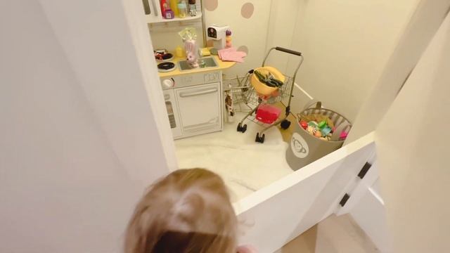 HUGE easter EGG TREASURE HUNT! | Bunny spotted on Camera!! смотреть онлайн